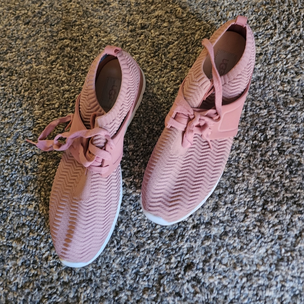 UGGS sneakers pink size 9